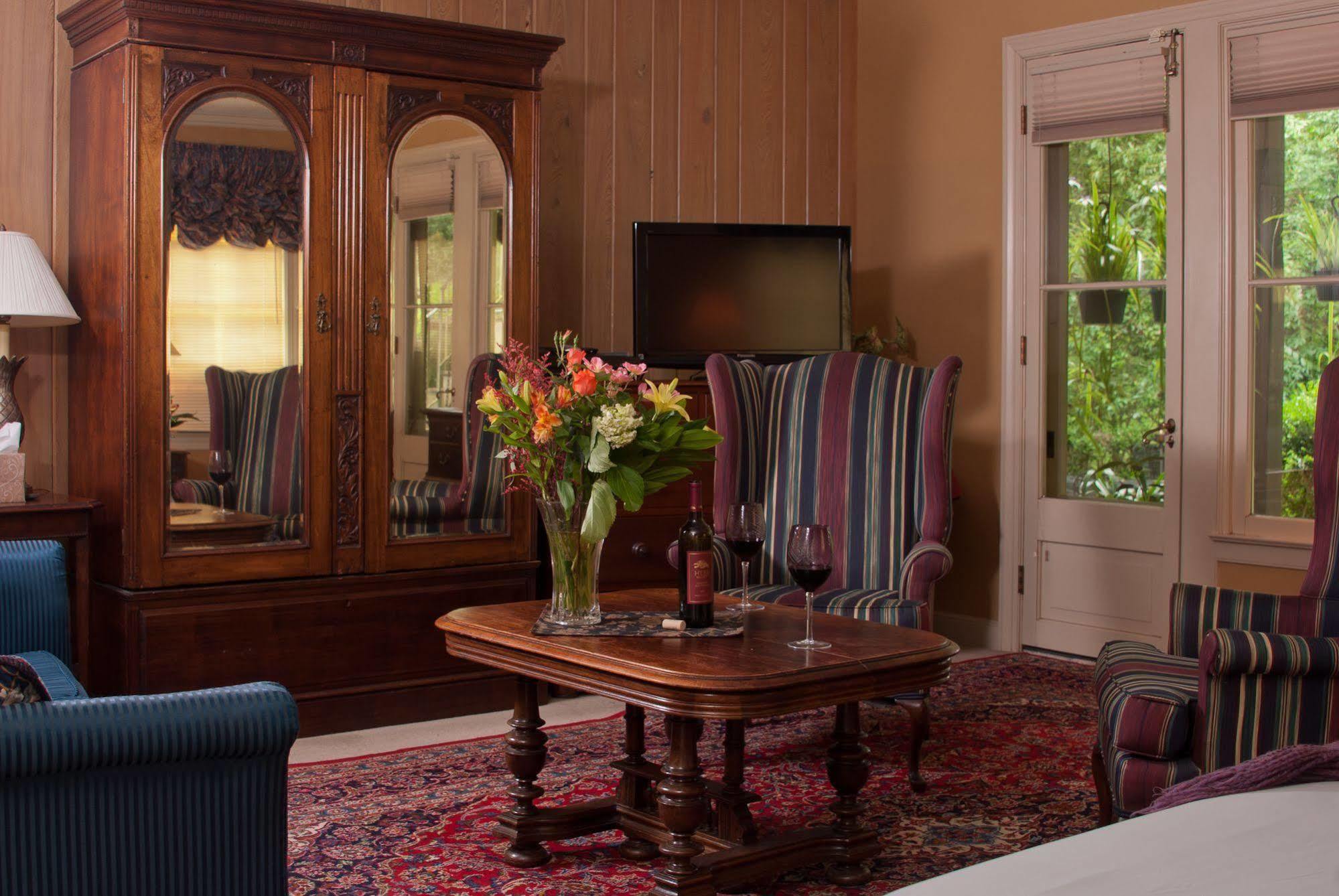 The Stockade Bed And Breakfast バトンルージュ エクステリア 写真