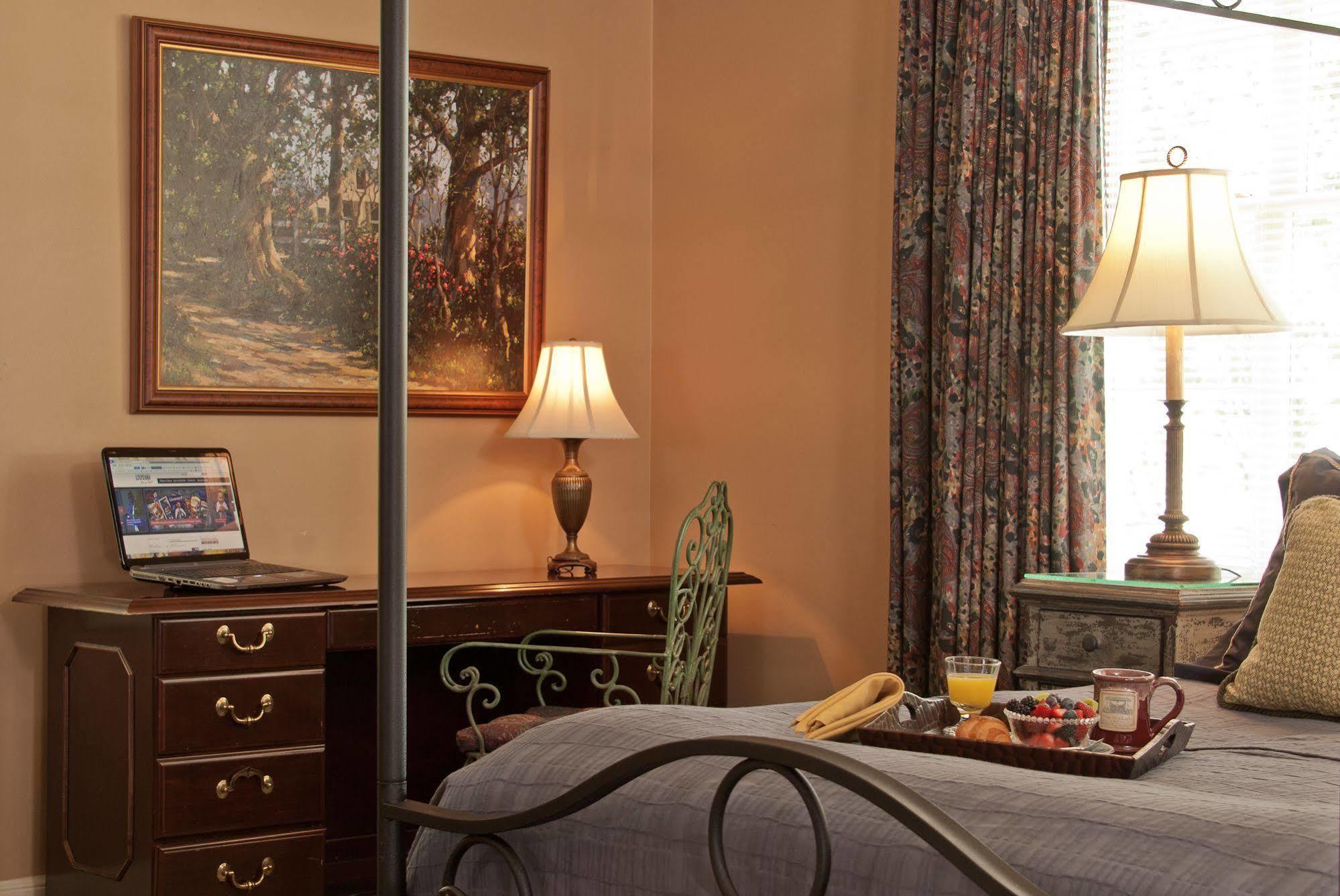 The Stockade Bed And Breakfast バトンルージュ エクステリア 写真